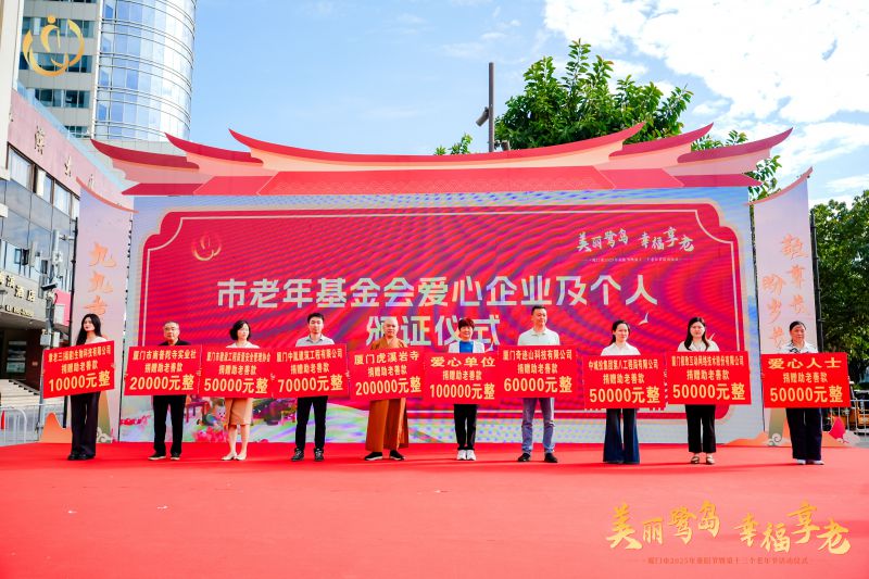 eea65b926d081992000e73f7dc97cff9.jpg JUN09532-opq4074555013.jpg